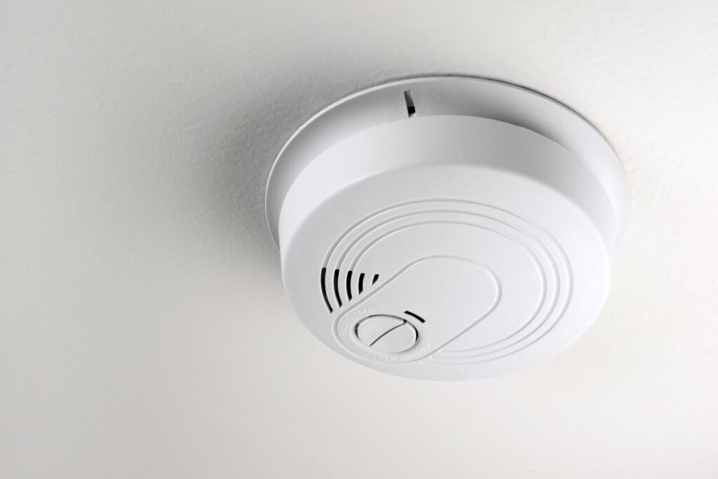 5 Places You Can Put a Smoke Detector in The House - 2020 ...