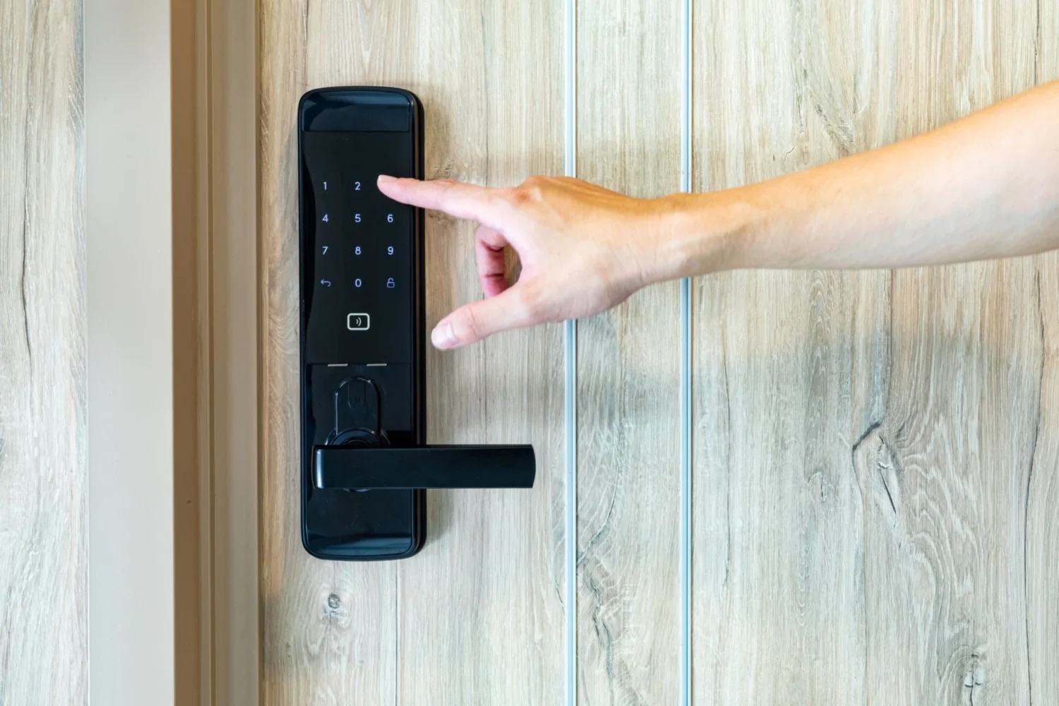 How Do You Unfreeze a Keyless Lock? InSerbia News